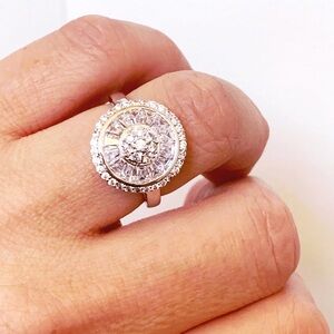 Silver Tone Round Clear AAA+ CZ Ring NWOT SZ 8